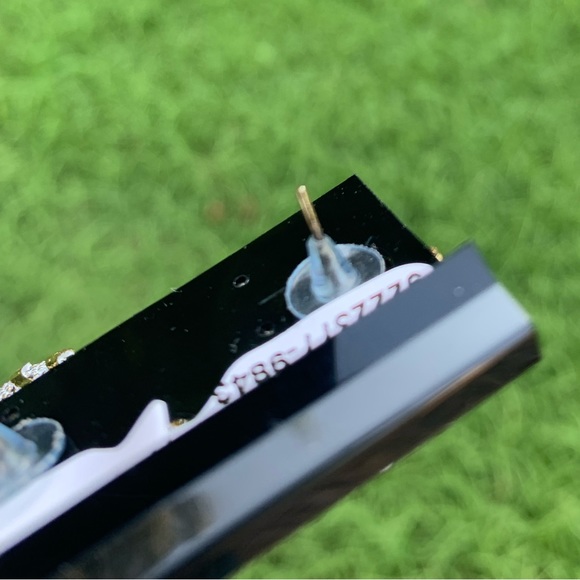 NWT Funky Pearl & Rhinestone Statement Earrings - Picture 8 of 9